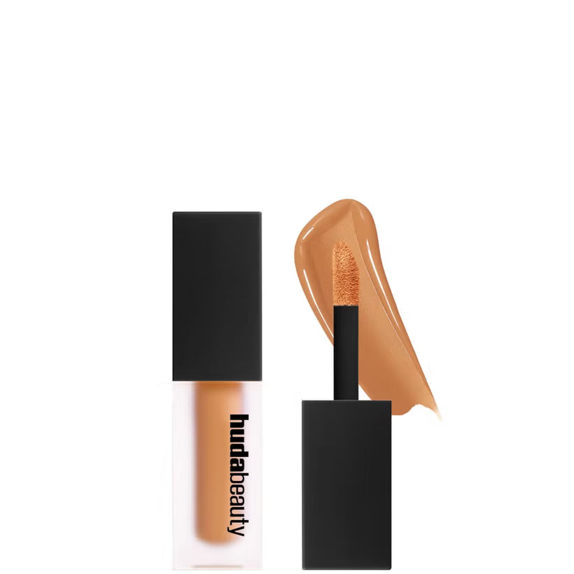 HUDA BEAUTY Faux Filter Concealer Mini – 1.7B Honey (2ml)